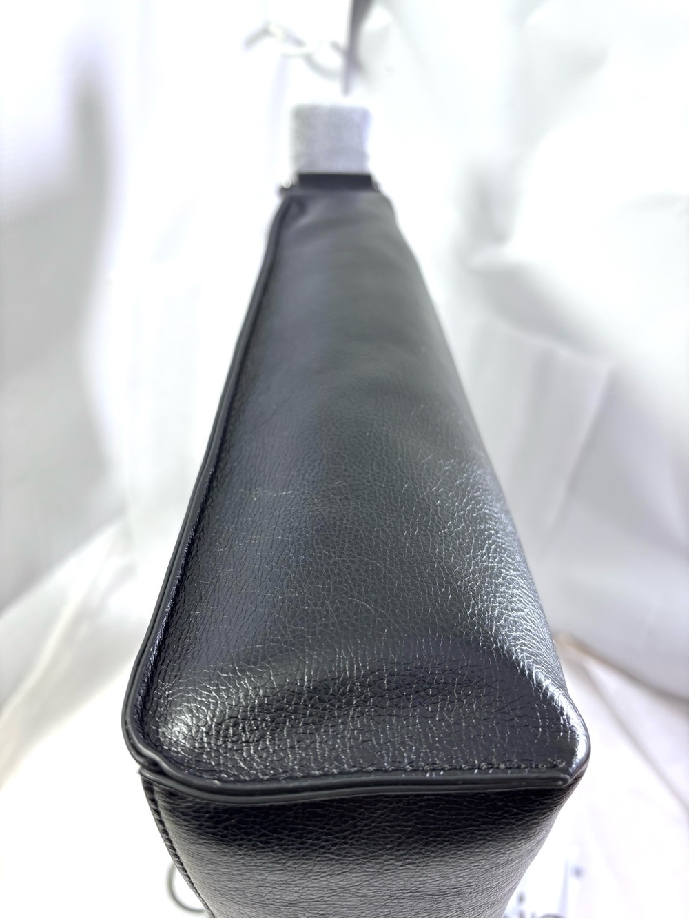 Calvin Klein Women’s Max Top Zip Hobo Sholder Bag. Black/Silver. - Picture 6 of 16